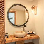 Lsaranda House 16 Adult Only Hotel *