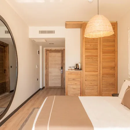 Lsaranda House 16 Adult Only Hotel