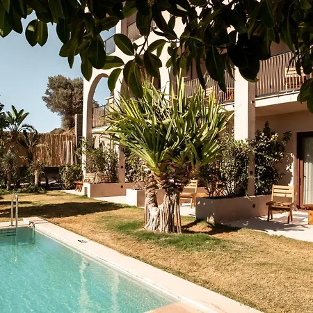 Lsaranda House 16 Adult Only